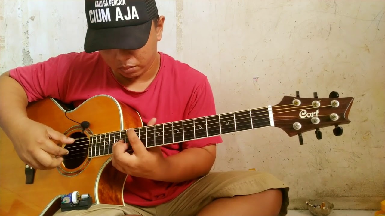 Alip Ba Ta: Master Fingerstyle Indonesia Cover Lagu Kiss The Rain
