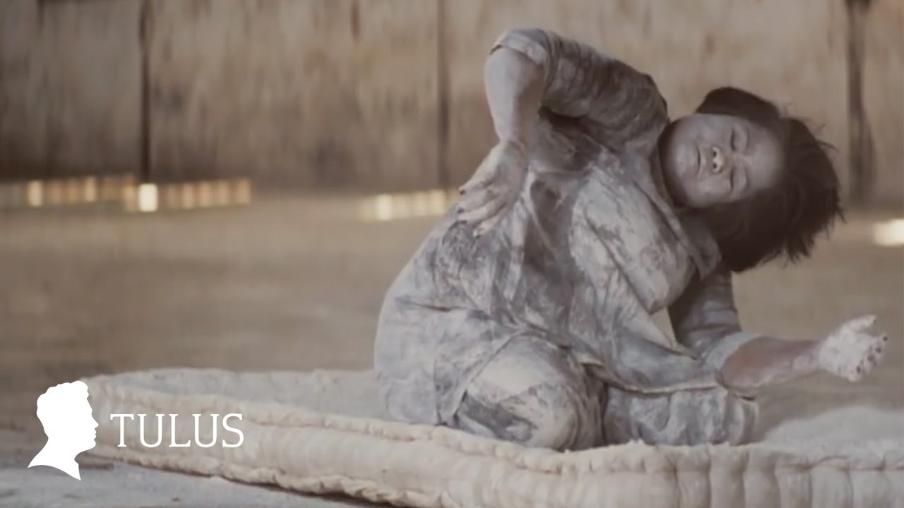 TULUS – Ruang Sendiri (Official Music Video)