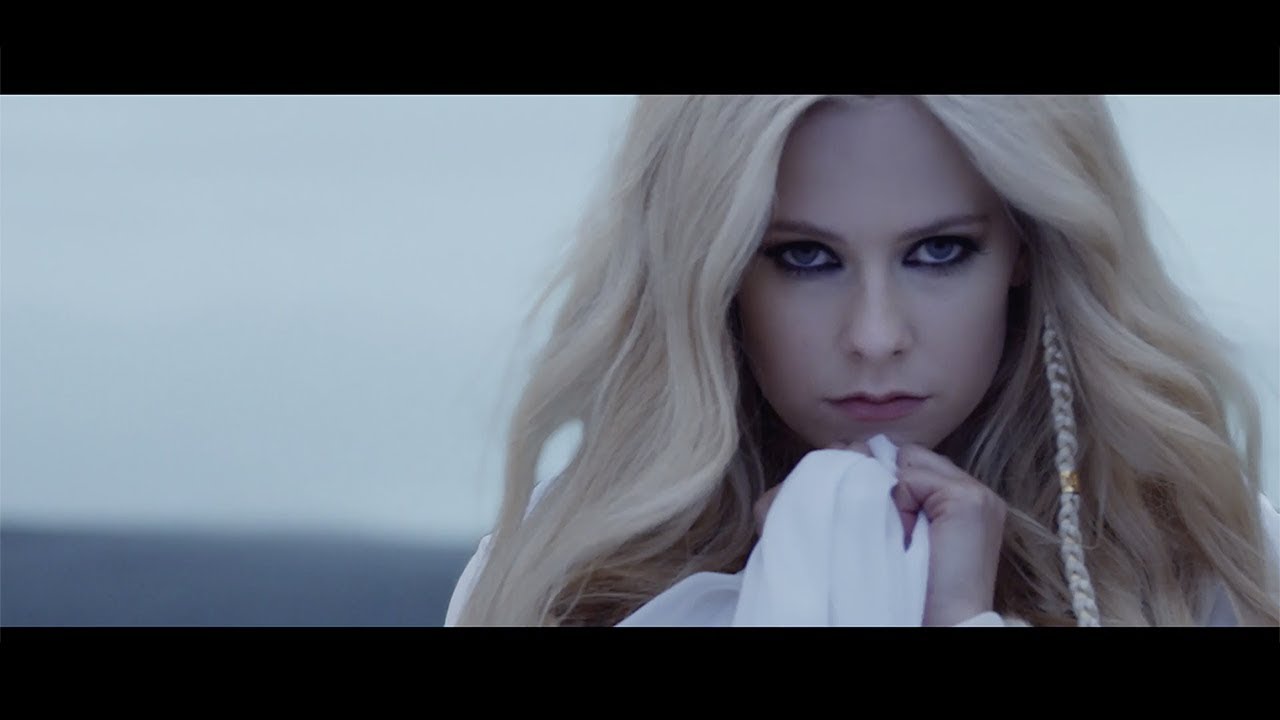 Avril Lavigne – Head Above Water (Official Music Video)