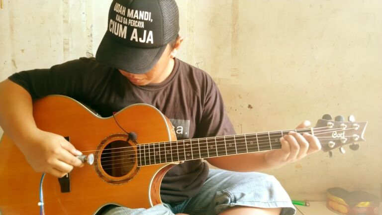 Cover Syukur By Alip Ba Ta Master Fingerstyle Indonesia - VIDEO VIRAL ...