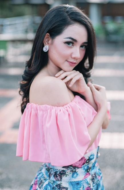 Biodata Lala Widy dan Daftar Lagunya