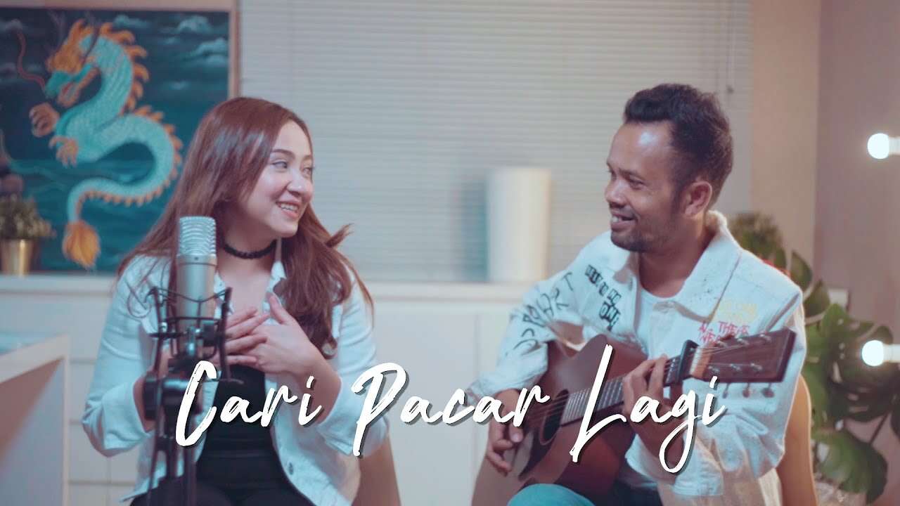 Ipank Yuniar feat. Meisita Lomania – Cari Pacar Lagi (Official Music Video Youtube)