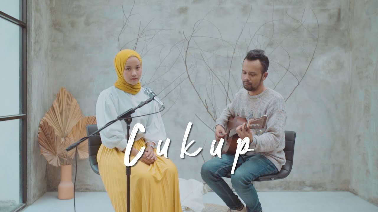 Ipank Yuniar feat. Ning Haniya – Cukup (Official Music Video Youtube)