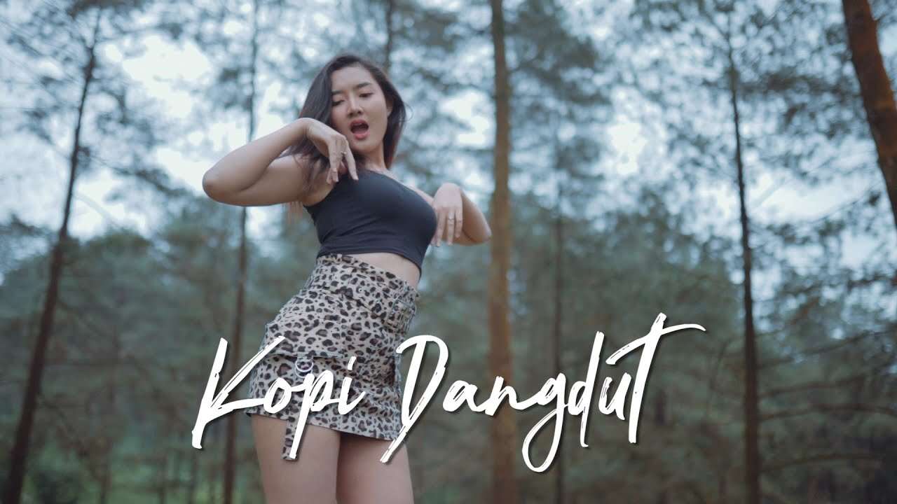 Ipank Yuniar feat. Novi Sasmita – Kopi Dangdut (Official Music Video Youtube)
