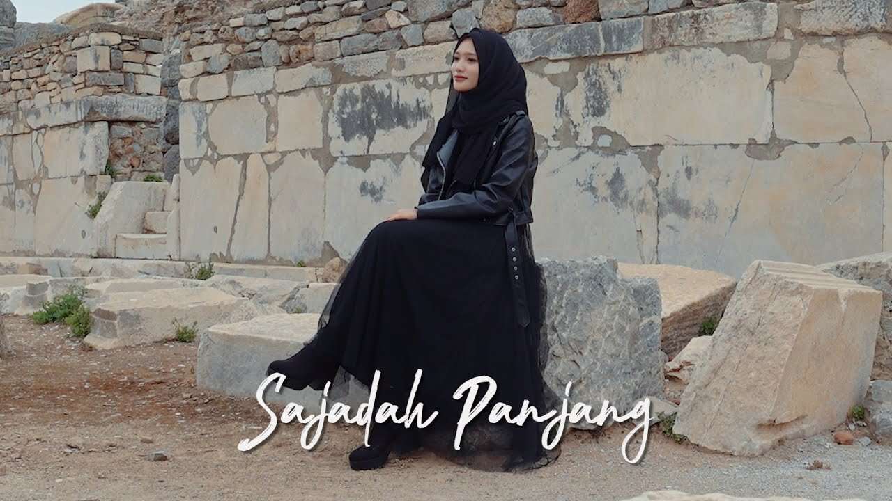 Ipank Yuniar feat. Sanathanias – Sajadah Panjang (Official Music Video Youtube)