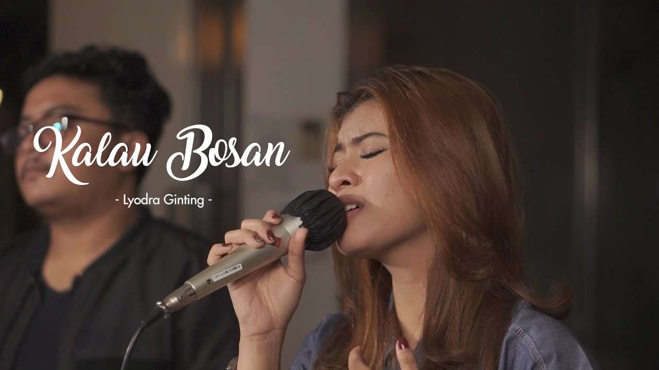 Nabila Maharani – Kalau Bosan (Official Music Video Youtube)
