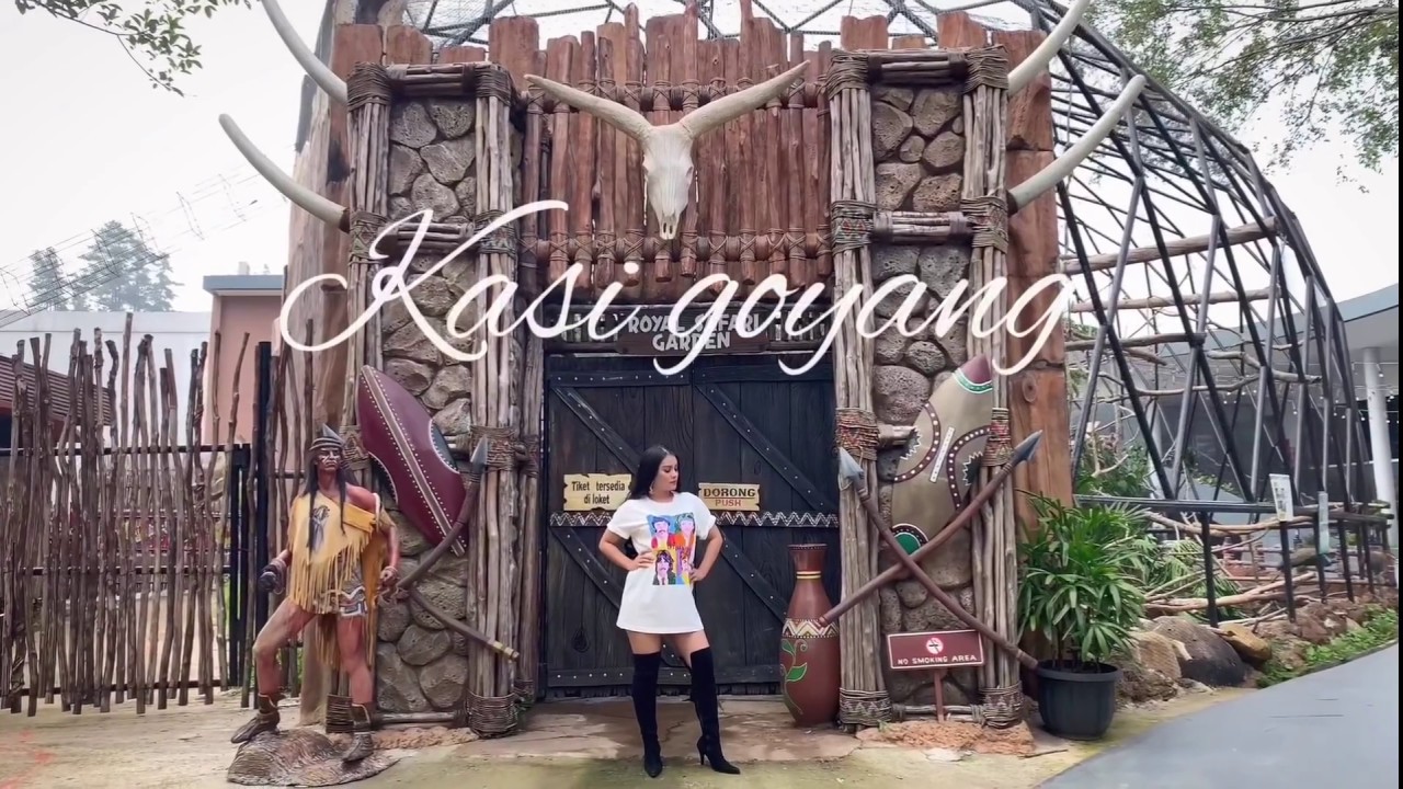 Gita Youbi – Kasi Goyang (Official Music Video Youtube)