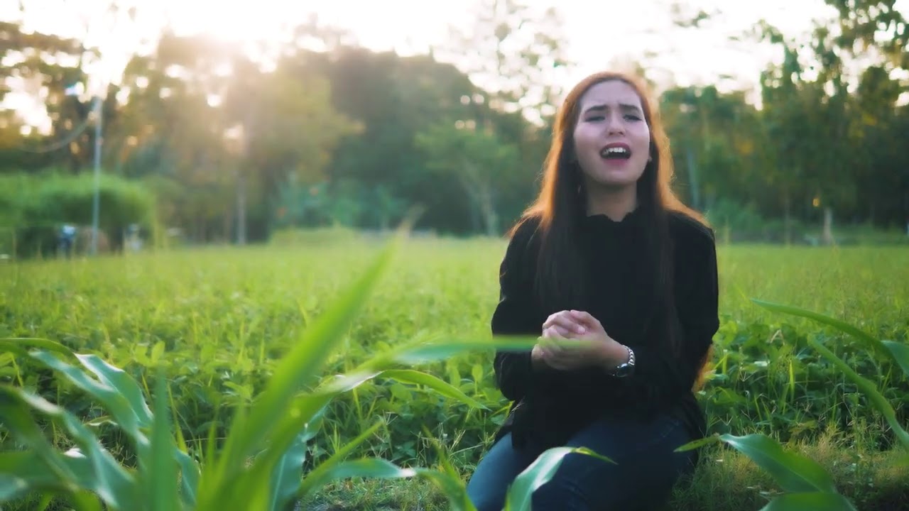 Nabila Ningtyas – Berserah (Official Music Video Youtube)