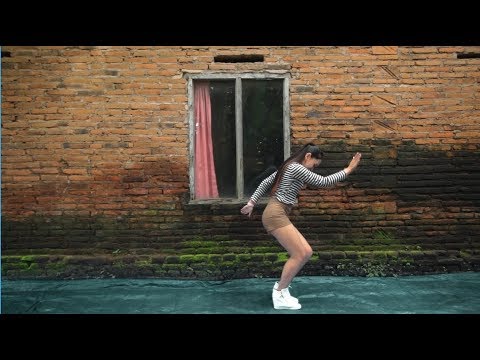 Vita Alvia – Korean Dance – Kalah Cepet – (Official Music Video Aneka Safari Youtube)
