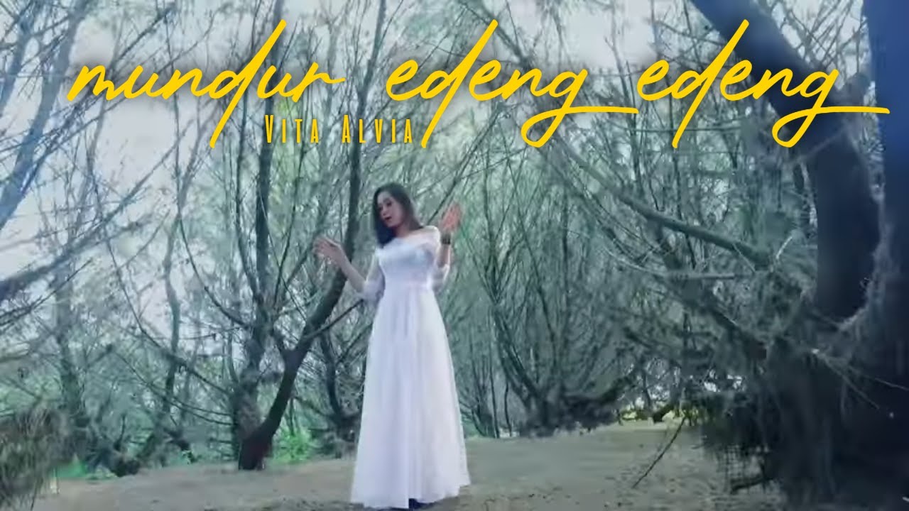 Vita Alvia – Mundur Edeng Edeng (Official Music Video Aneka Safari Youtube)