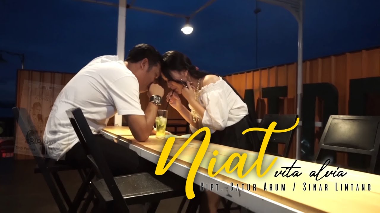 Vita Alvia – Niat ( Official Music Video Aneka Safari Youtube)